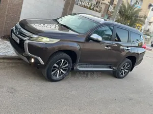 Mitsubishi Pajero 2020 Marron