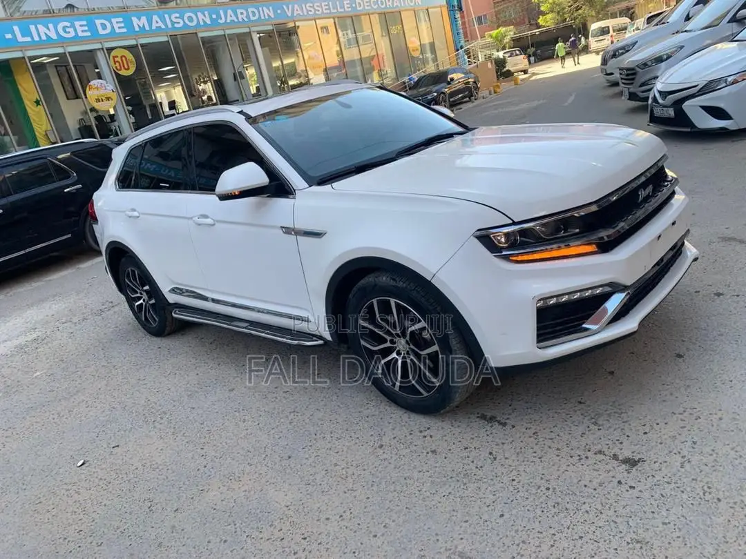 Zotye Z560 2019 Blanc