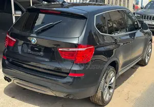 BMW X3 xDrive28i 4dr SUV AWD (2.0L 4cyl Turbo 8A) 2015 Noir