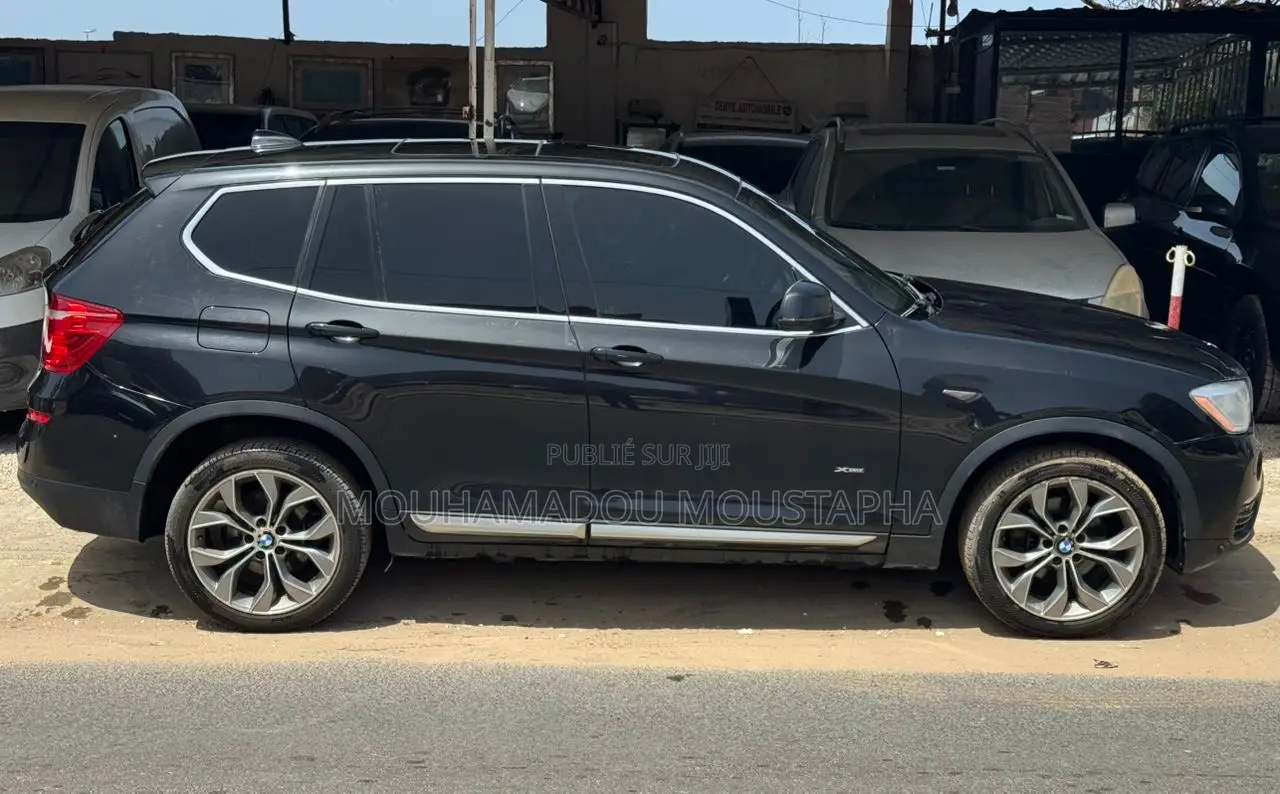 BMW X3 xDrive28i 4dr SUV AWD (2.0L 4cyl Turbo 8A) 2015 Noir