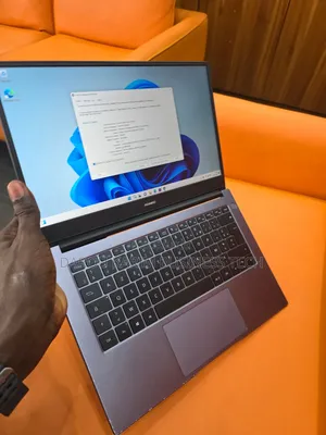 Nouveau Huawei MateBook HZ-W19 8GB Intel Core i5 SSD 512GB