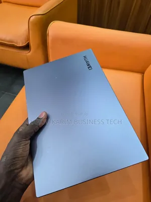 Nouveau Huawei MateBook HZ-W19 8GB Intel Core i5 SSD 512GB