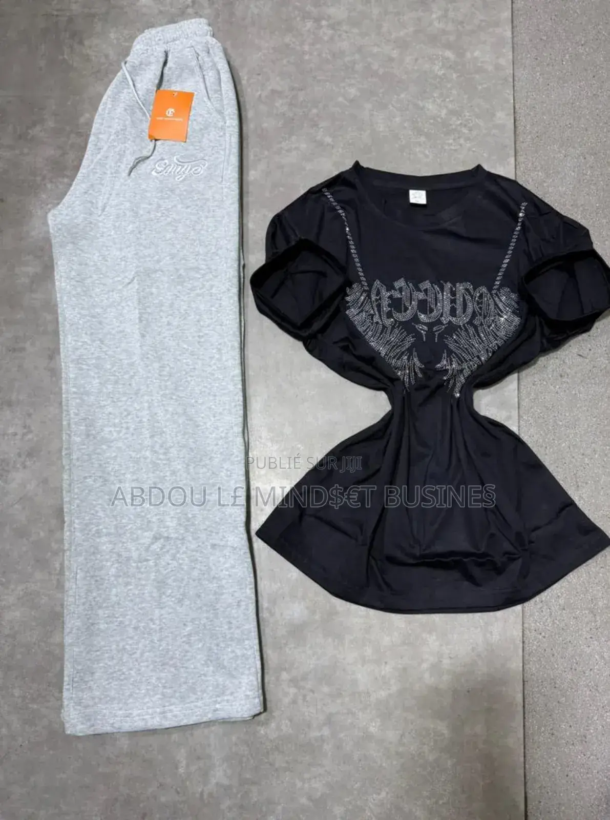 Ensemble Jogging Pour Femme Disponible