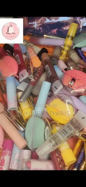 Gloss/ Baume/ Rouge À Lèvre