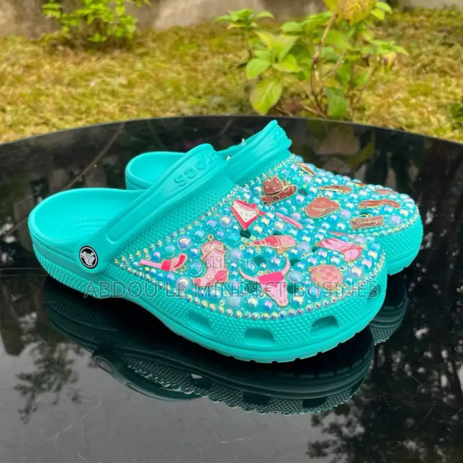 Crocs Pour Filles Disponible