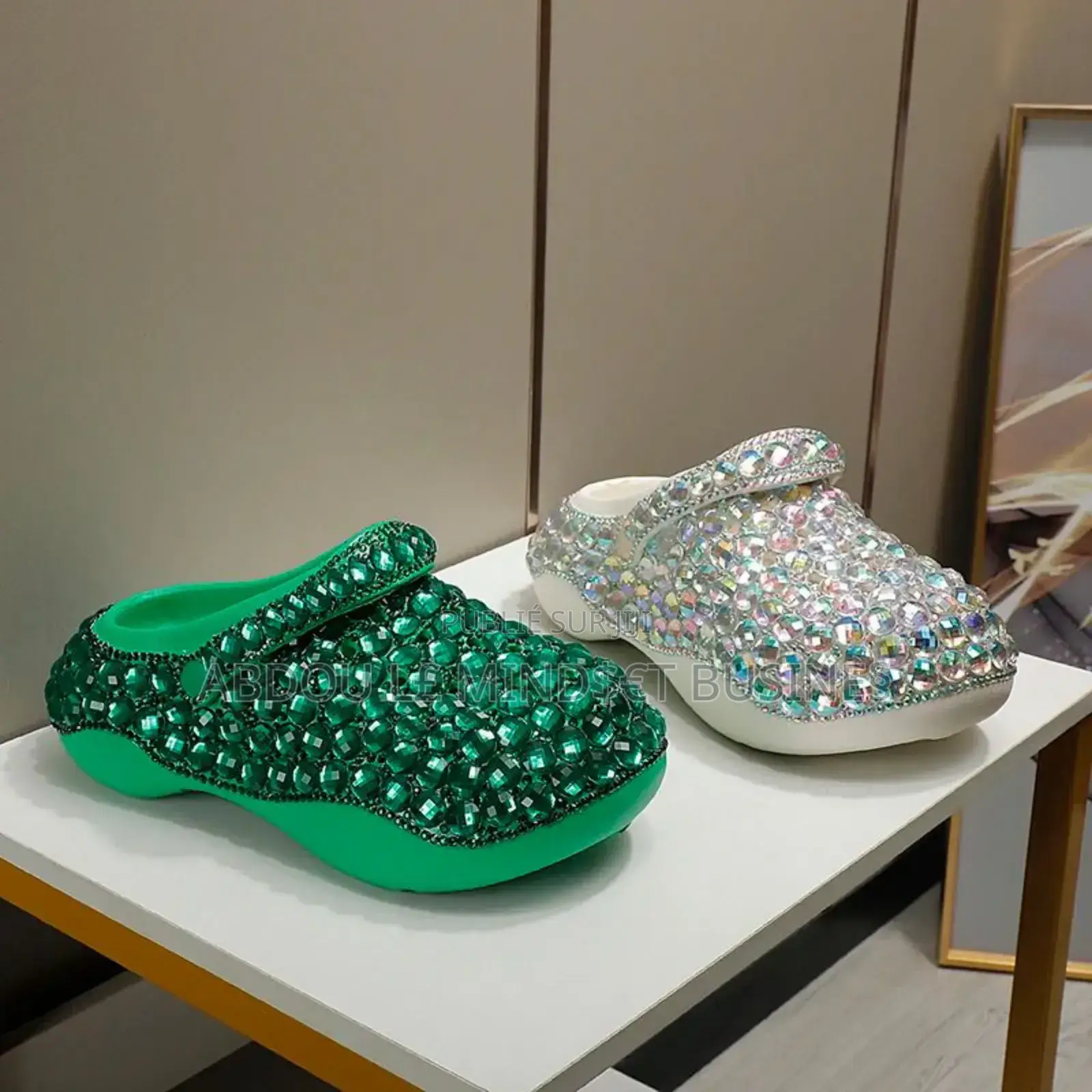 Crocs Original Qualité Pour Femme Disponible