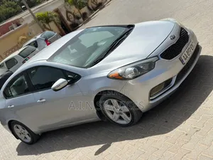 Kia Forte 2015 Gris