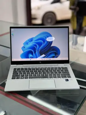 Ordinateur portable HP EliteBook 830 G8 16GB Intel Core i5 SSD 512GB