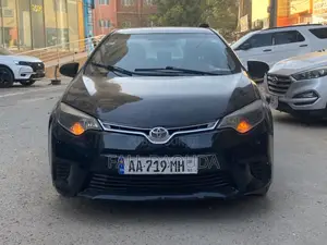 Toyota Corolla 2015 Noir