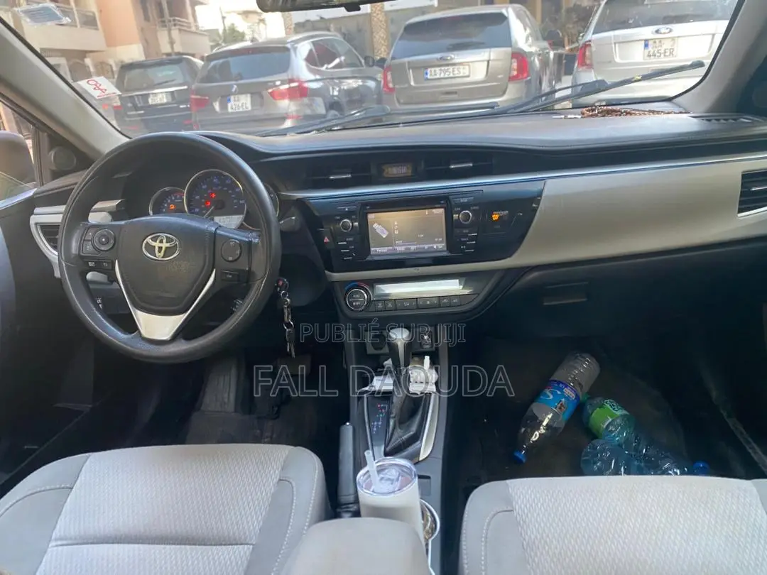 Toyota Corolla 2015 Noir