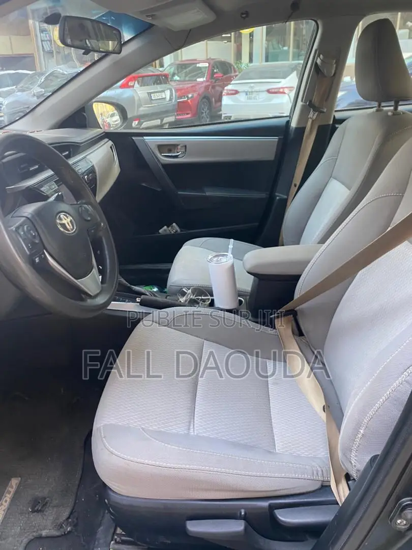 Toyota Corolla 2015 Noir