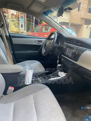 Toyota Corolla 2015 Noir