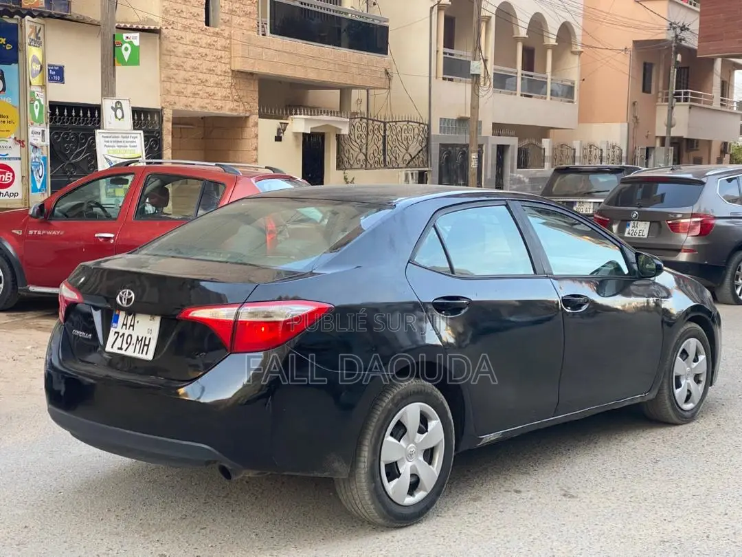 Toyota Corolla 2015 Noir