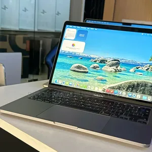 Nouveau Apple MacBook Pro 2022 M2 8GB Apple M2 SSD 256GB