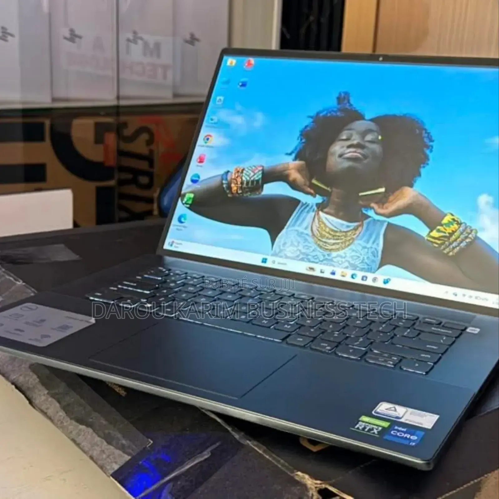 Nouveau Ordinateur portable Dell G16 7620 16GB Intel Core i7 SSD 512GB