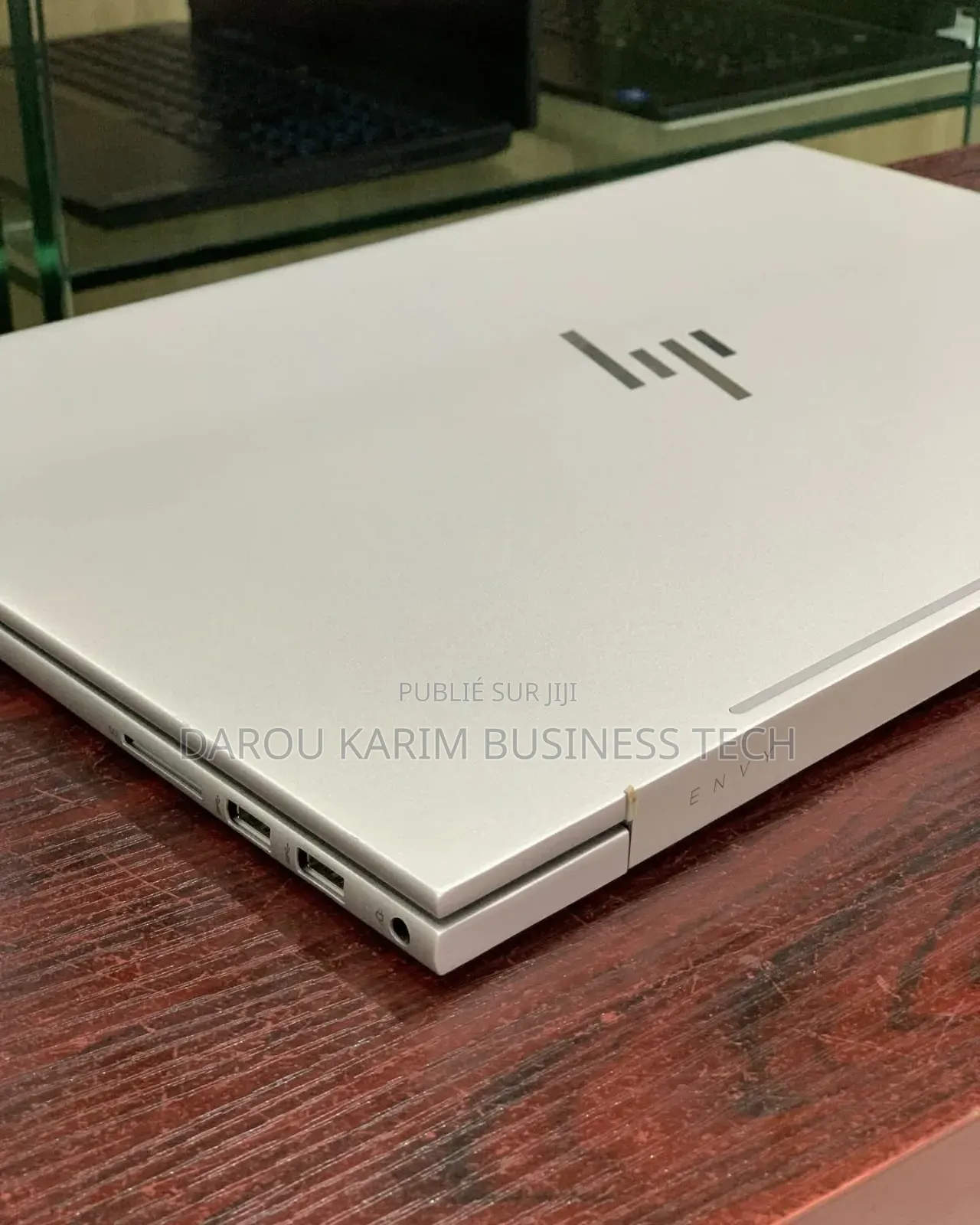 Nouveau Ordinateur portable HP Envy 17 16GB Intel Core i7 SSD 512GB