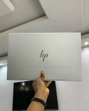 Nouveau Ordinateur portable HP Envy 17 16GB Intel Core i7 SSD 512GB