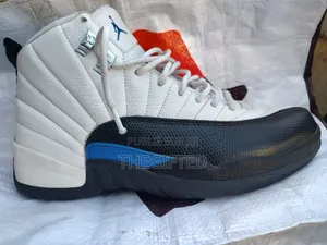Jordan 12 Authentique