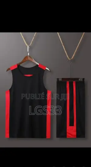 Ensemble Débardeur Disponible Toutes Les Tailles