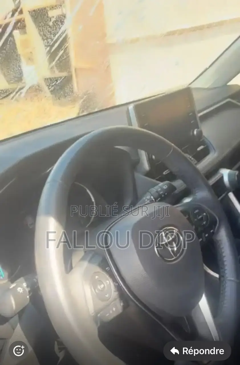 Toyota RAV4 2022 Noir