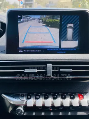 Peugeot 5008 2.0 BlueHDI 2019 Gris