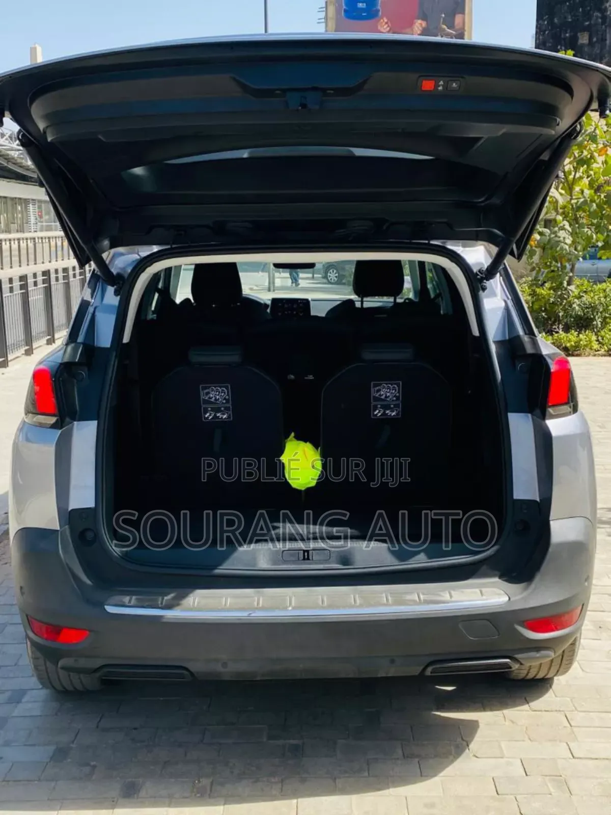 Peugeot 5008 2.0 BlueHDI 2019 Gris