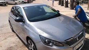Peugeot 308 2017 Gris