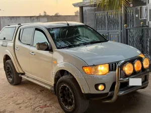 Mitsubishi L200 2014 Blanc