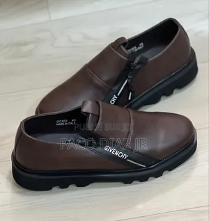 Chaussures Givenchy Paris