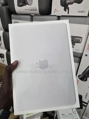 Nouveau Ordinateur portable Apple MacBook 8GB Autre SSD 256GB