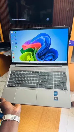 Nouveau HP ZBook Power G9 i7 32GB Intel Core i7 SSD 512GB