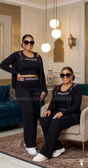 3 Pièces Miu Miu Disponible