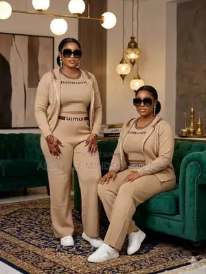 3 Pièces Miu Miu Disponible