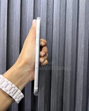 Nouveau Apple iPhone 11 64 GB Blanc