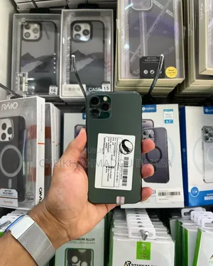 Nouveau Apple iPhone 11 Pro 64 GB Vert
