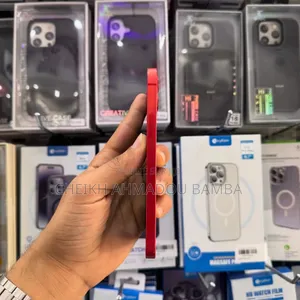 Nouveau Apple iPhone 12 64 GB Rouge
