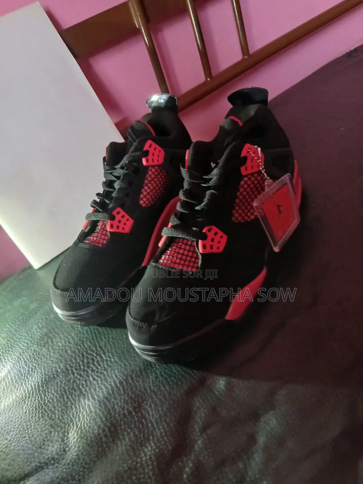 Chaussures Air Jordan Rouge-Noir