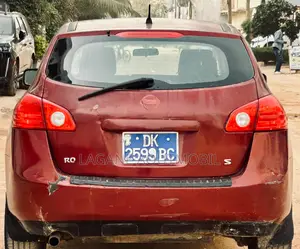 Nissan Rogue SL 2010 Rouge