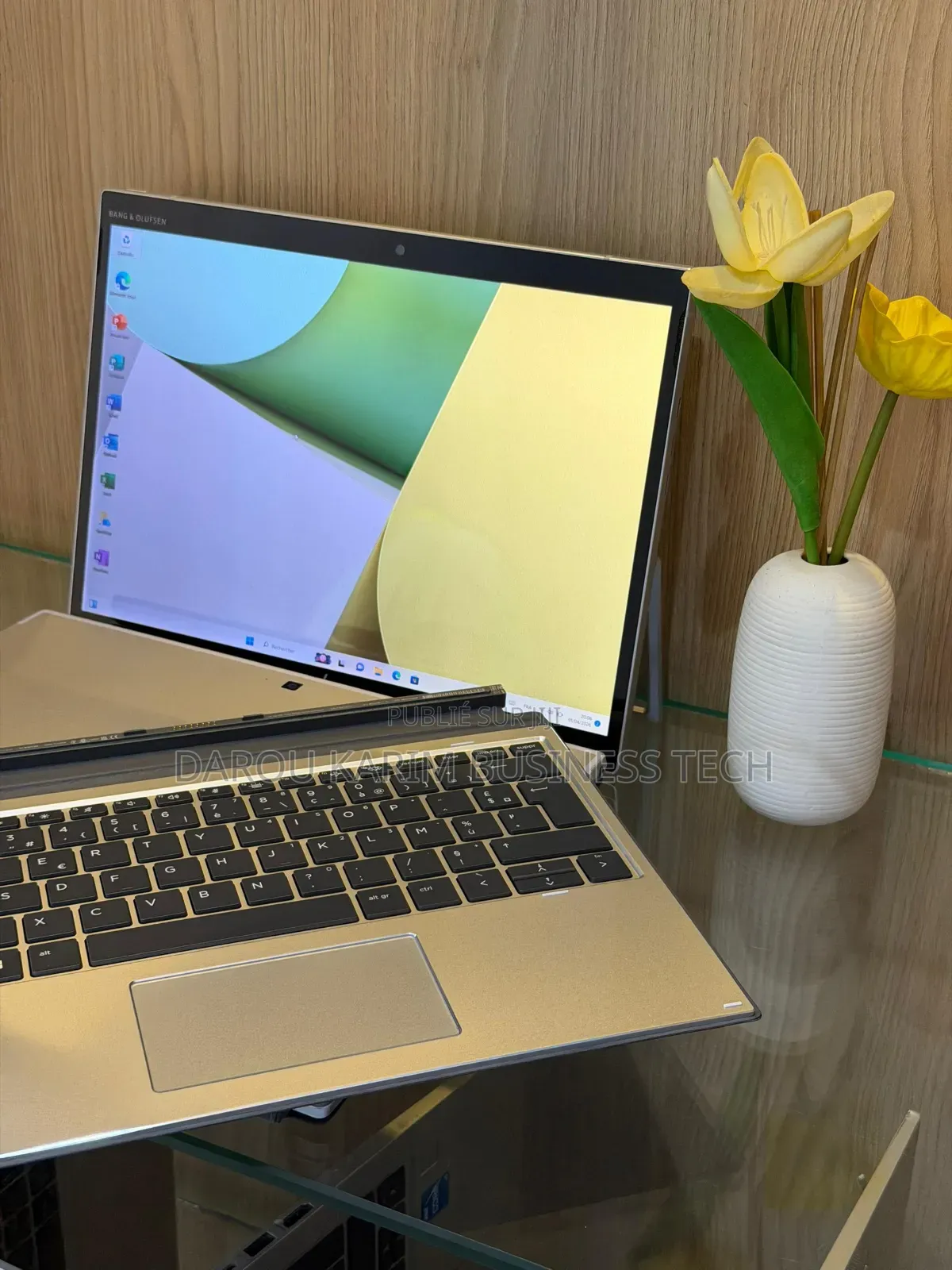 Nouveau Ordinateur portable HP Elite X2 G8 16GB Intel Core i5 SSD 256GB