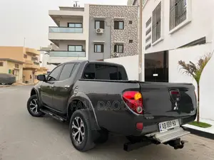 Mitsubishi L200 2013 Noir