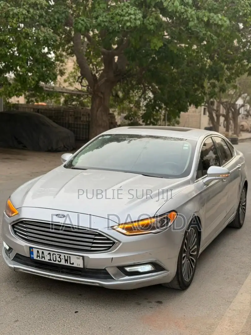 Ford Fusion 2018 Gris