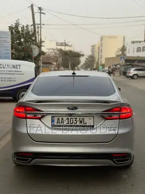 Ford Fusion 2018 Gris