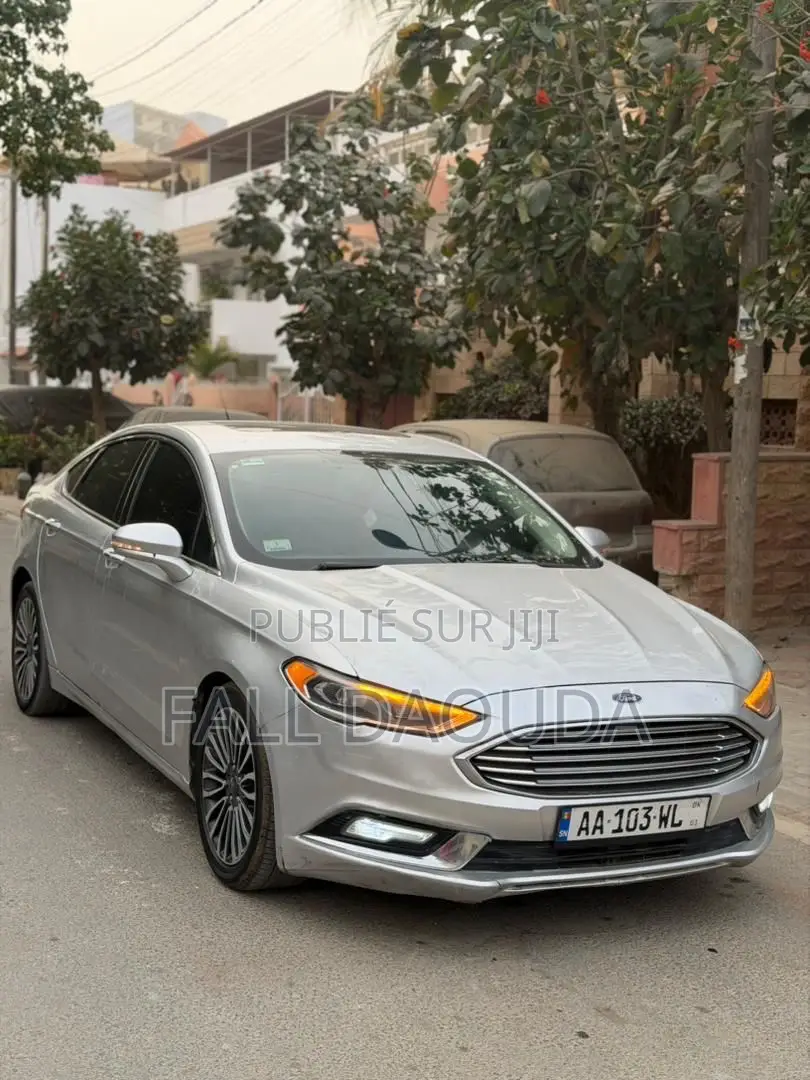 Ford Fusion 2018 Gris