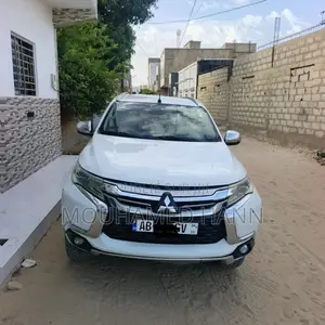 Mitsubishi Pajero 2019 Blanc