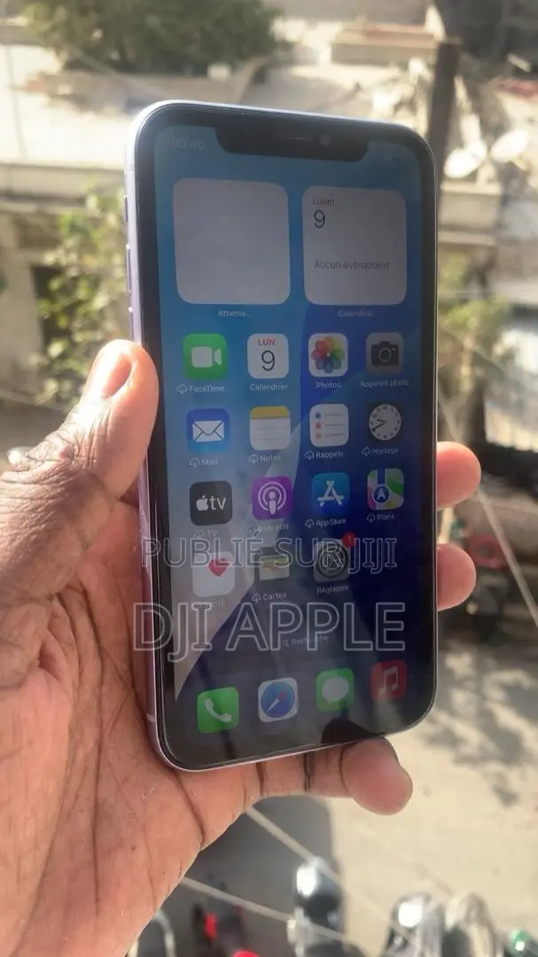 Nouveau Apple iPhone 11 64 GB Violet