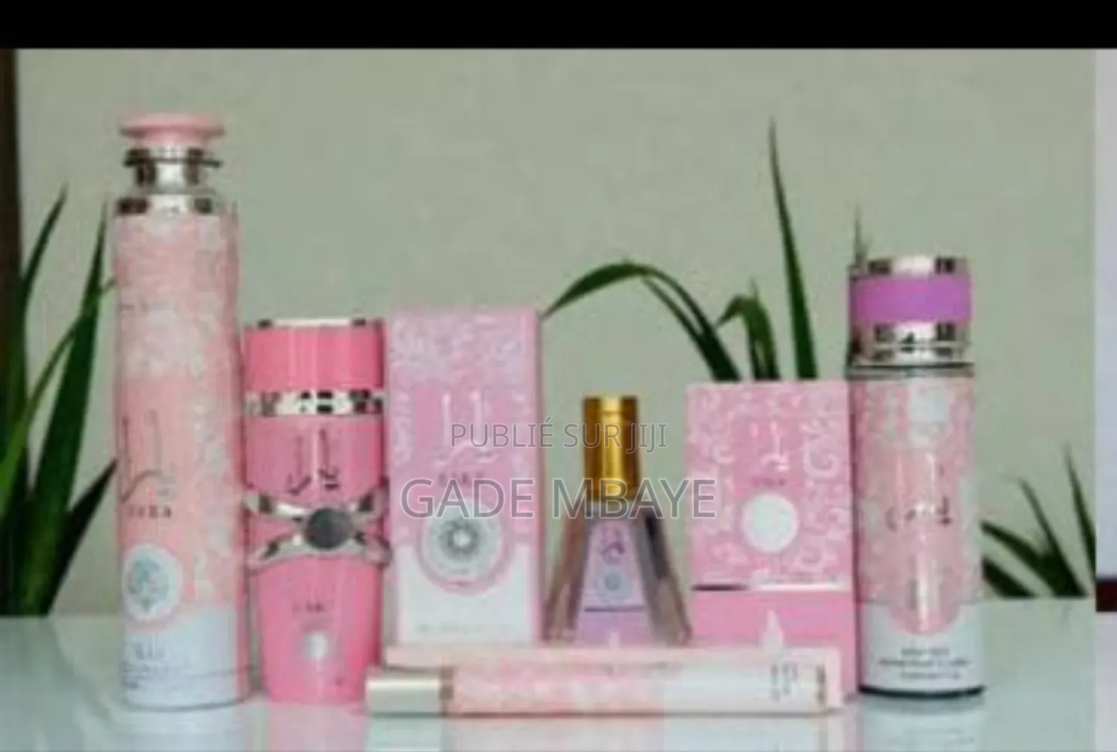 Je Vente Des Parfums Et Des Accessoires