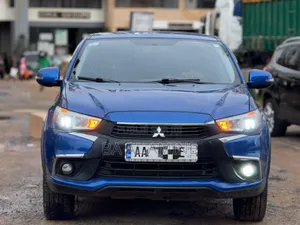 Mitsubishi Outlander 2016 Bleu