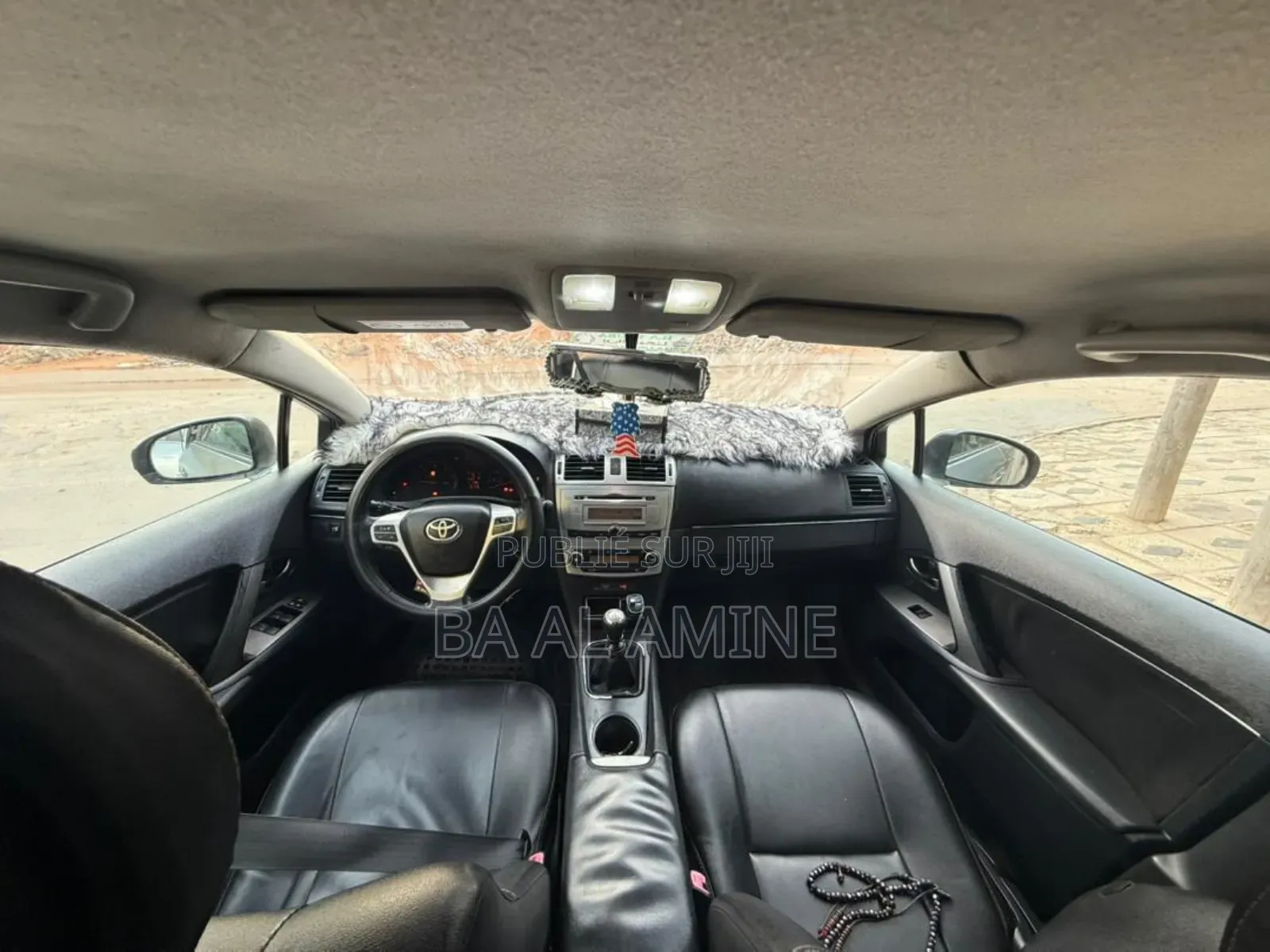 Toyota Avensis 2013 Gris