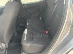 Peugeot 208 2016 Gris