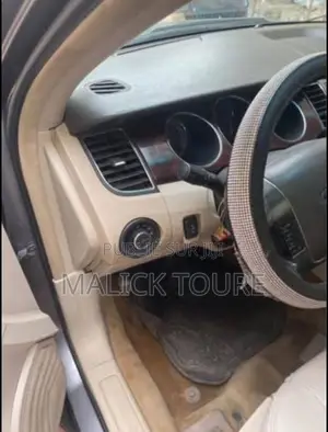 Ford Taurus SE 2012 Gris